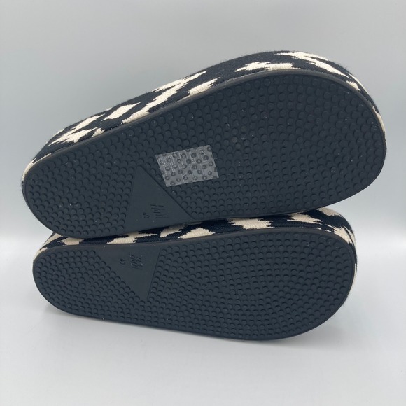 H&M Black White Ikat Pattern Platform Slide Sandals Size 40 (Fit US Size 9) - Picture 5 of 8